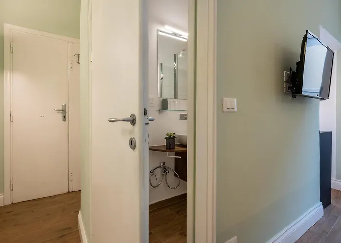 The Tiny Barbadori *